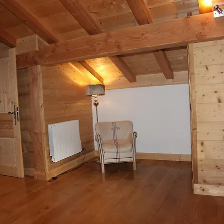L Aube Claire * Morzine