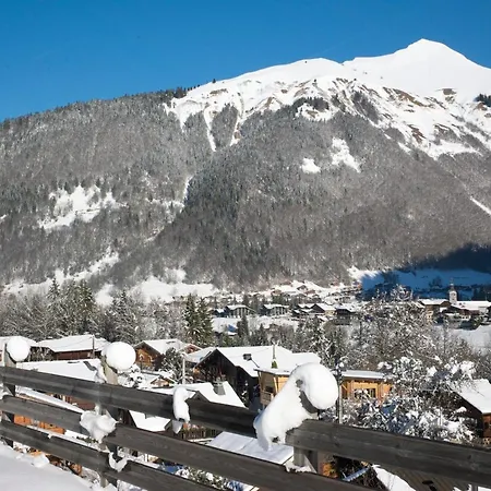 L Aube Claire * Morzine